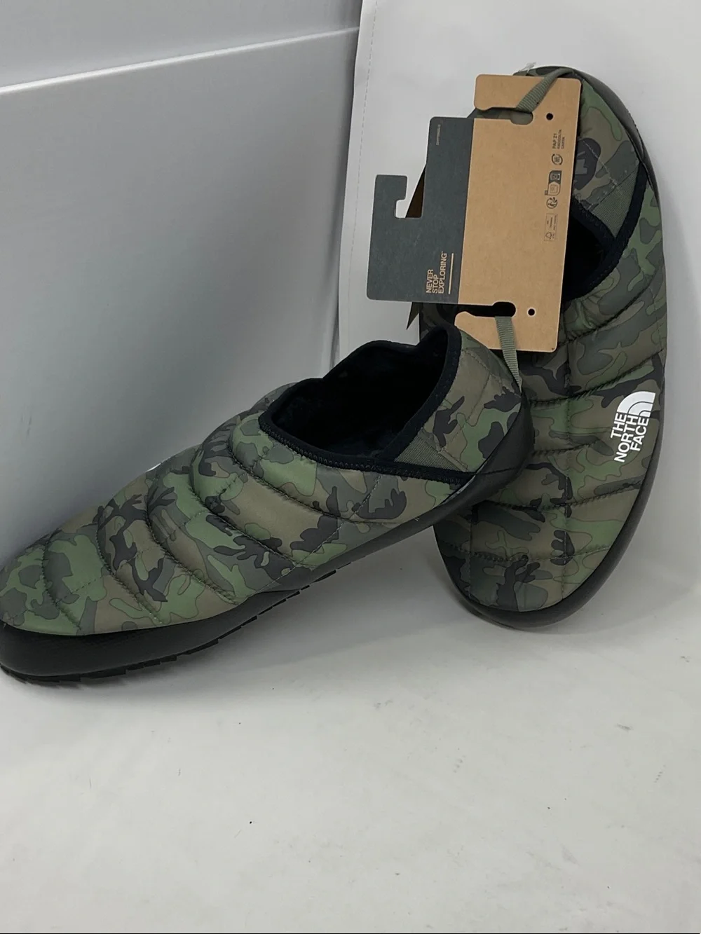 The North Face Men’s Quilted Camo Slip-On Mules – Green/Black